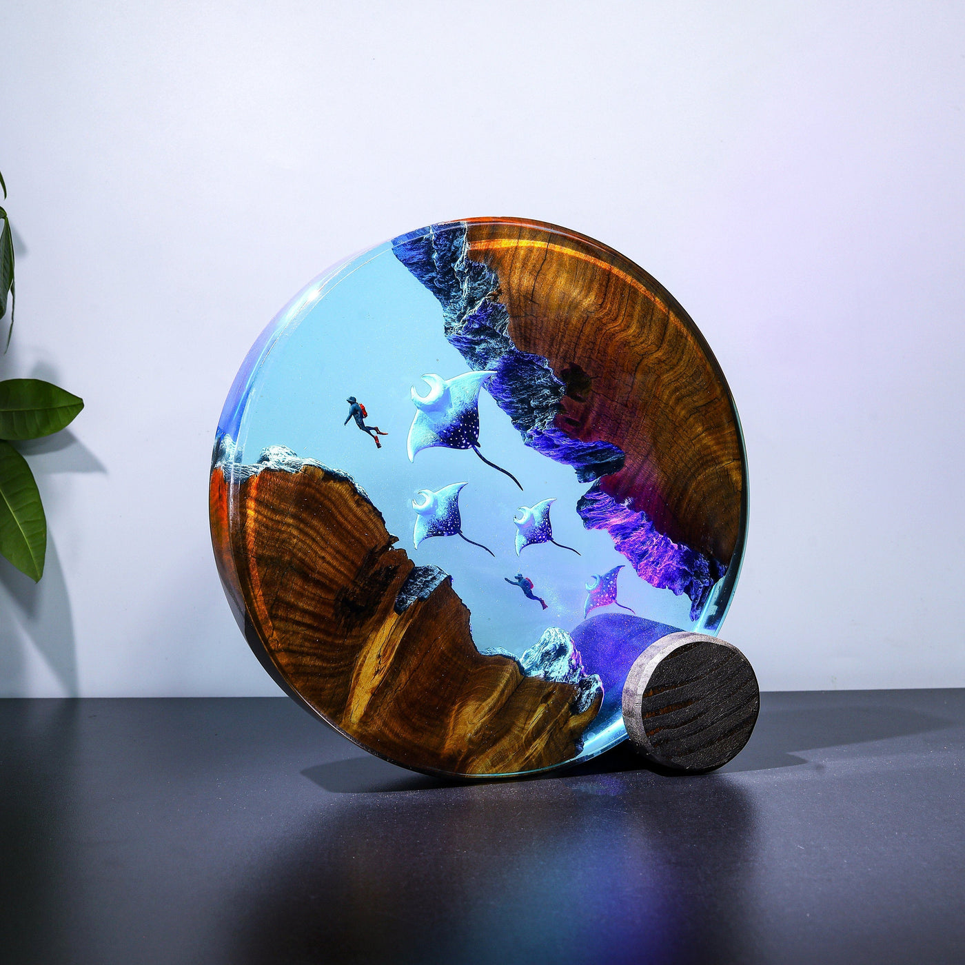 Mariana Trench Adventure Epoxy Lamp(OR)