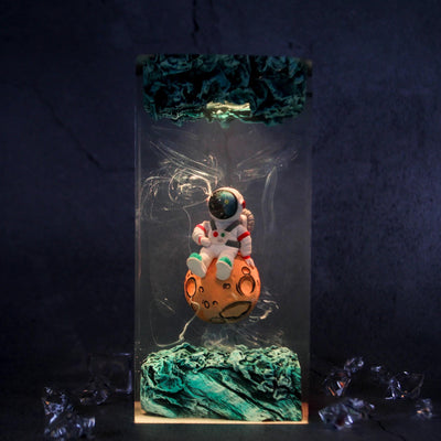 Astronaut Resin Lamp