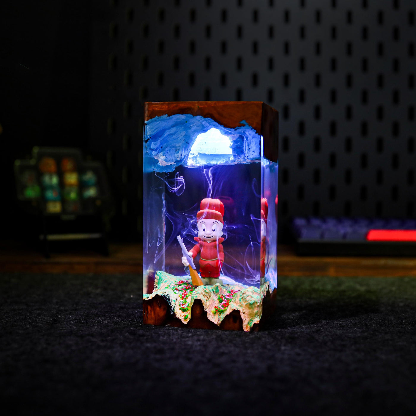 El.mer Fu.dd night lamp