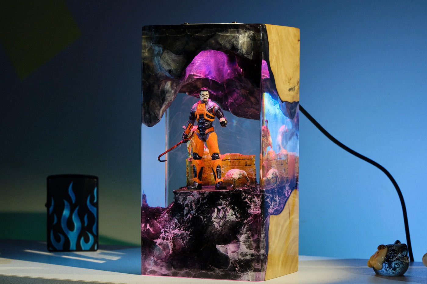 Custom Haft Life Resin lamp