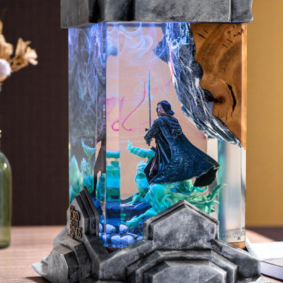 Aragorn Resin Lamp
