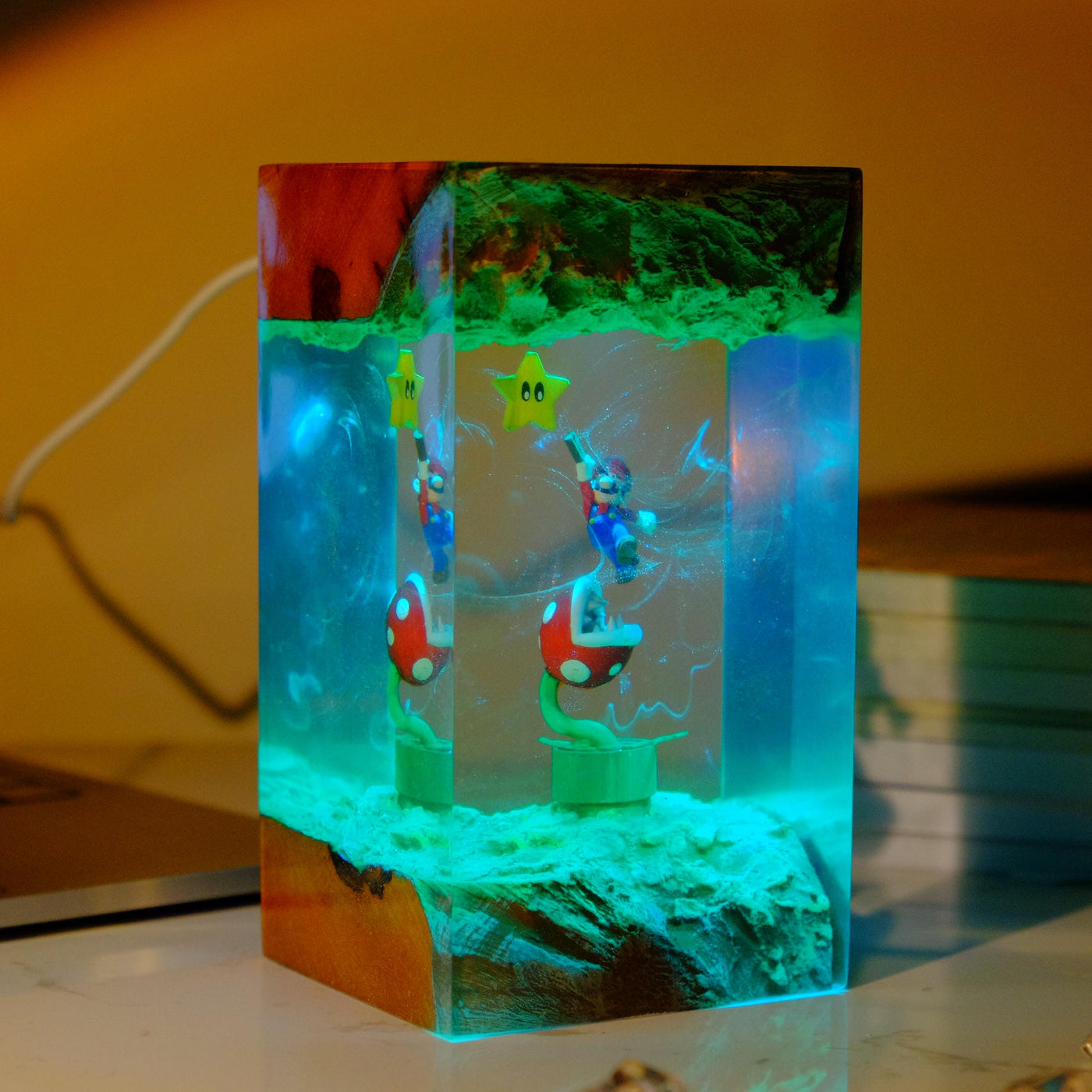 Super Mario Resin Lamp 2