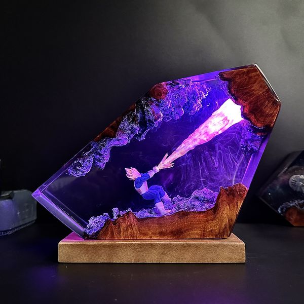 Veget.a Super Sa.iyan Resin Lamp