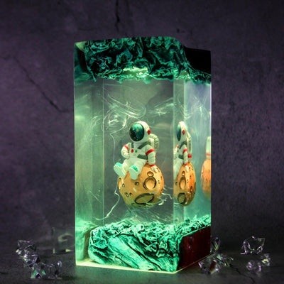 Astronaut Resin Lamp