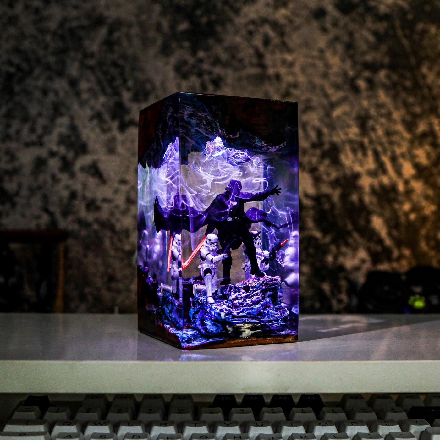 Da.rth Va.der Diorama Resin Lamp