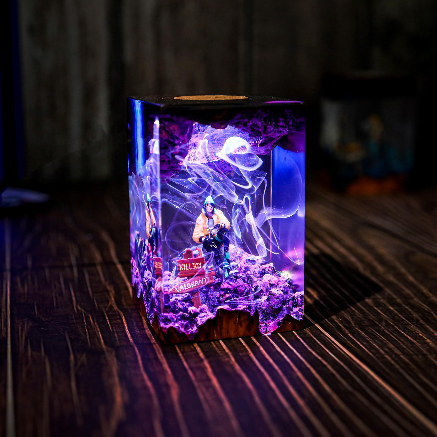 Custom Sa.ge Valo.rant Resin Epoxy lamp
