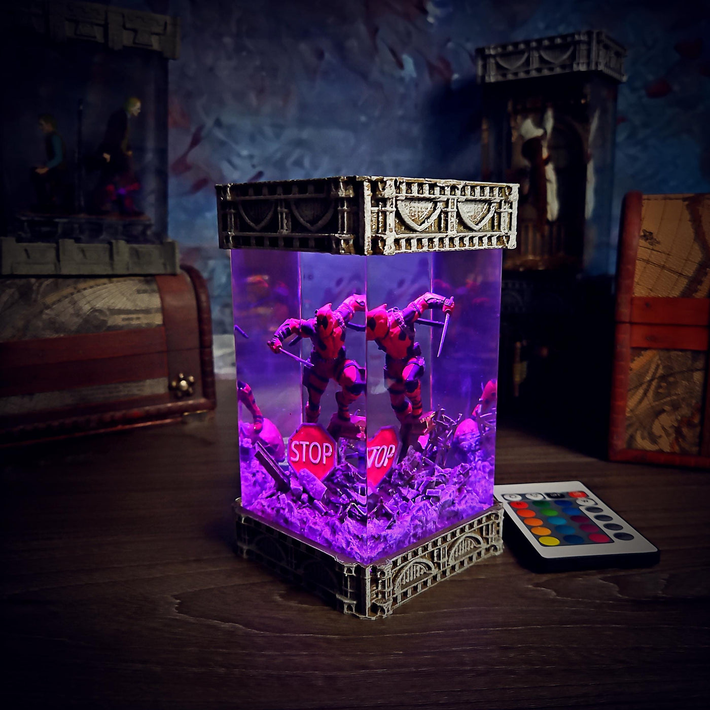 Dead Pool Resin lamp