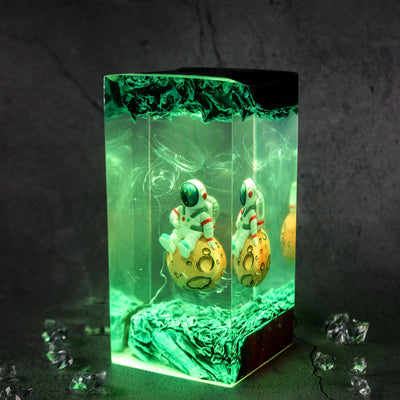 Astronaut Resin Lamp