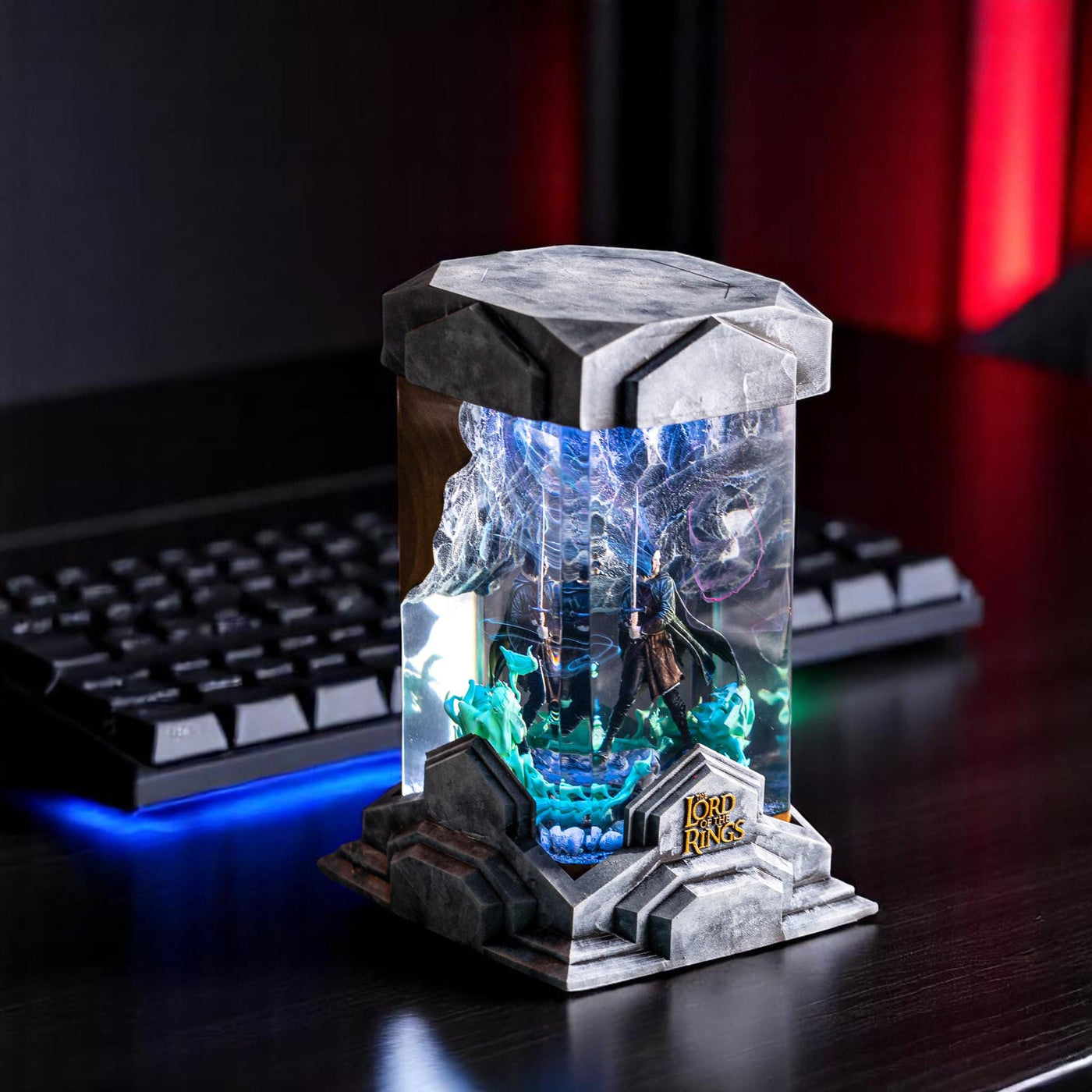 Aragorn Resin Lamp