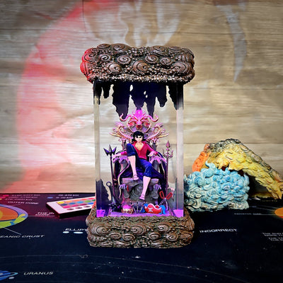 Luf.fy on Thro.ne One Pi.ece Resin Lamp