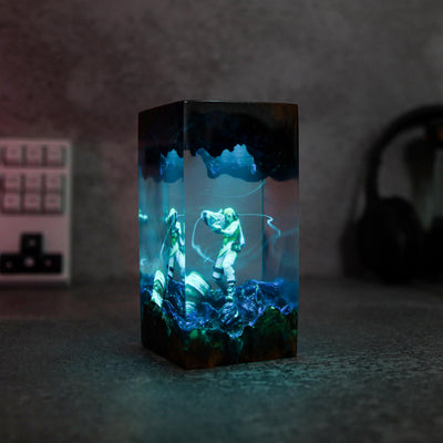 Raz.e Valor.ant Epoxy Resin Wood Lamp