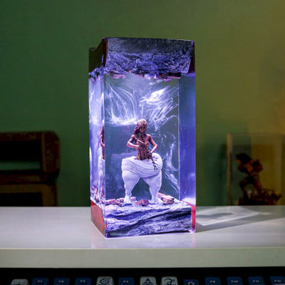 Self-Made Women Statue Night Light