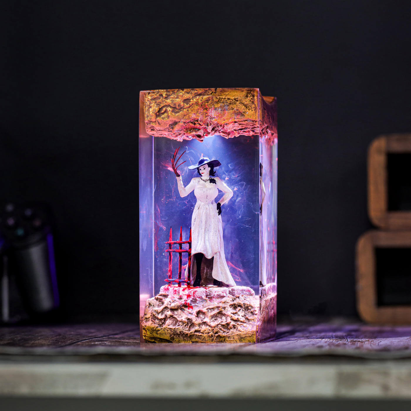 Alcina Dimitrescu Resident Evil Lamp