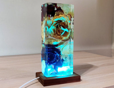 Resin Lamp With Real Flowers