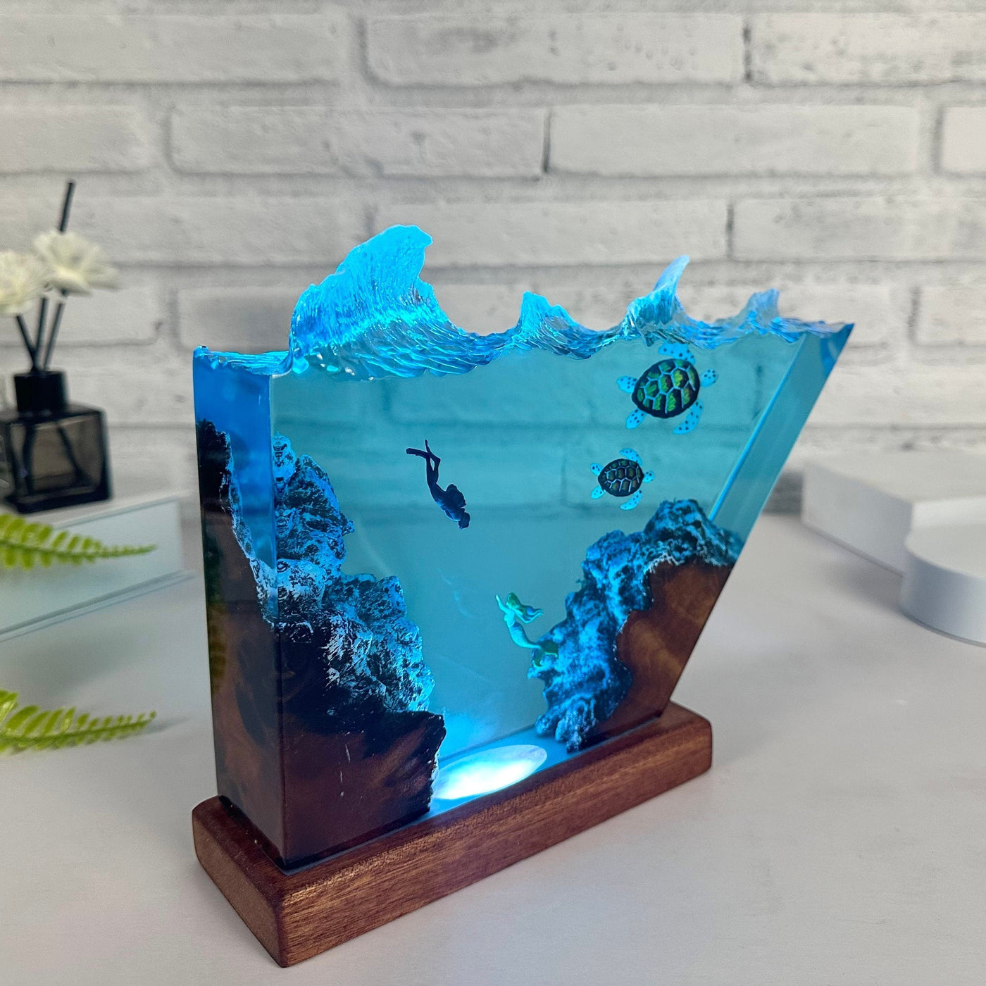 Mermaid Epoxy Resin Wood Lamp(OR)