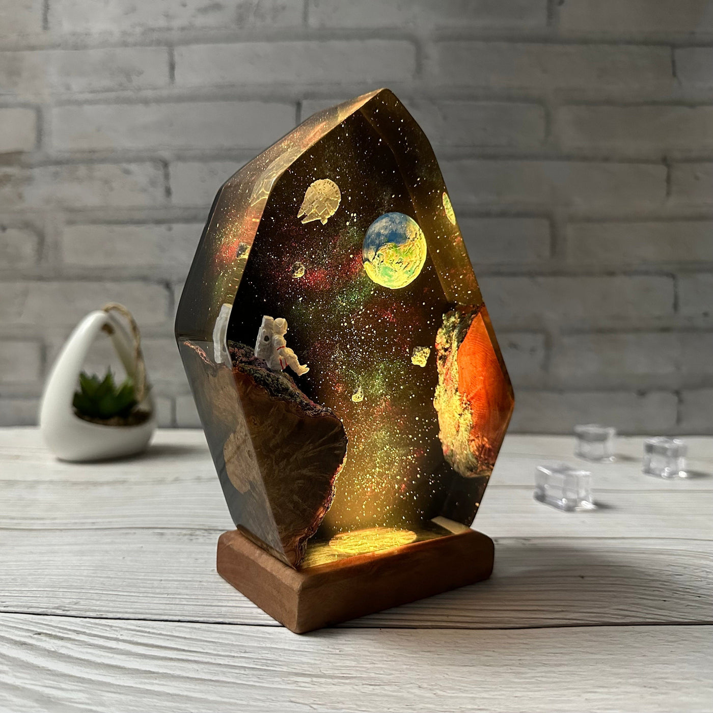 Interstellar Epoxy Lamp 2(SGR)