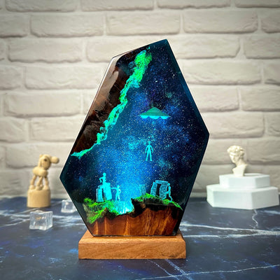 Aliens and Stonehenge Resin Lamp(SGR)