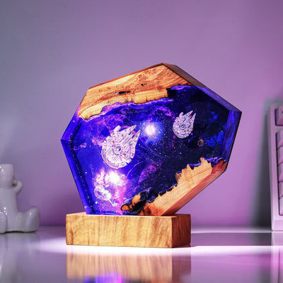 Millennium Falcon Spaceship Epoxy Resin Lamp(SGR)