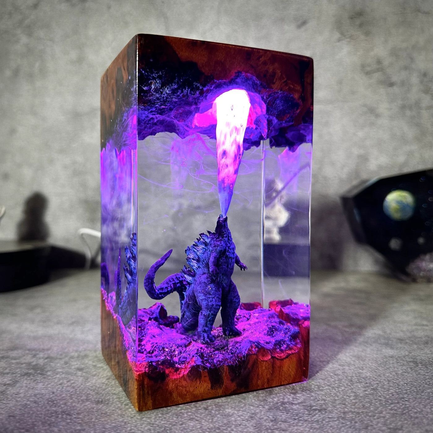 Godzi.lla Monster Resin Lamp(MTR)