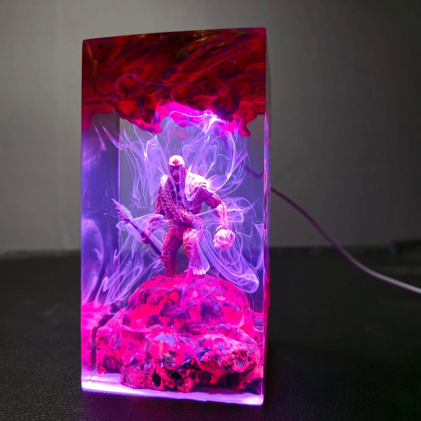 Sk.ar - King Figure Resin Lamp(MTR)