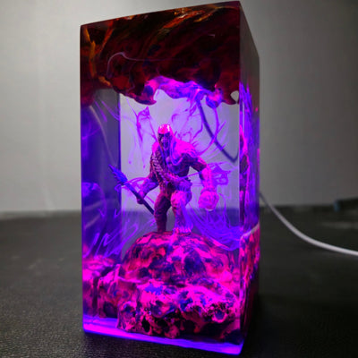 Sk.ar - King Figure Resin Lamp(MTR)