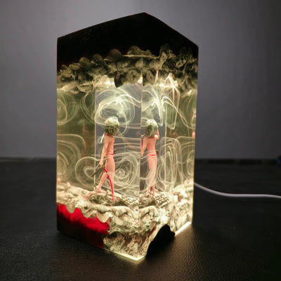 Let's Me Solo Her Figure Resin Lamp(VD)