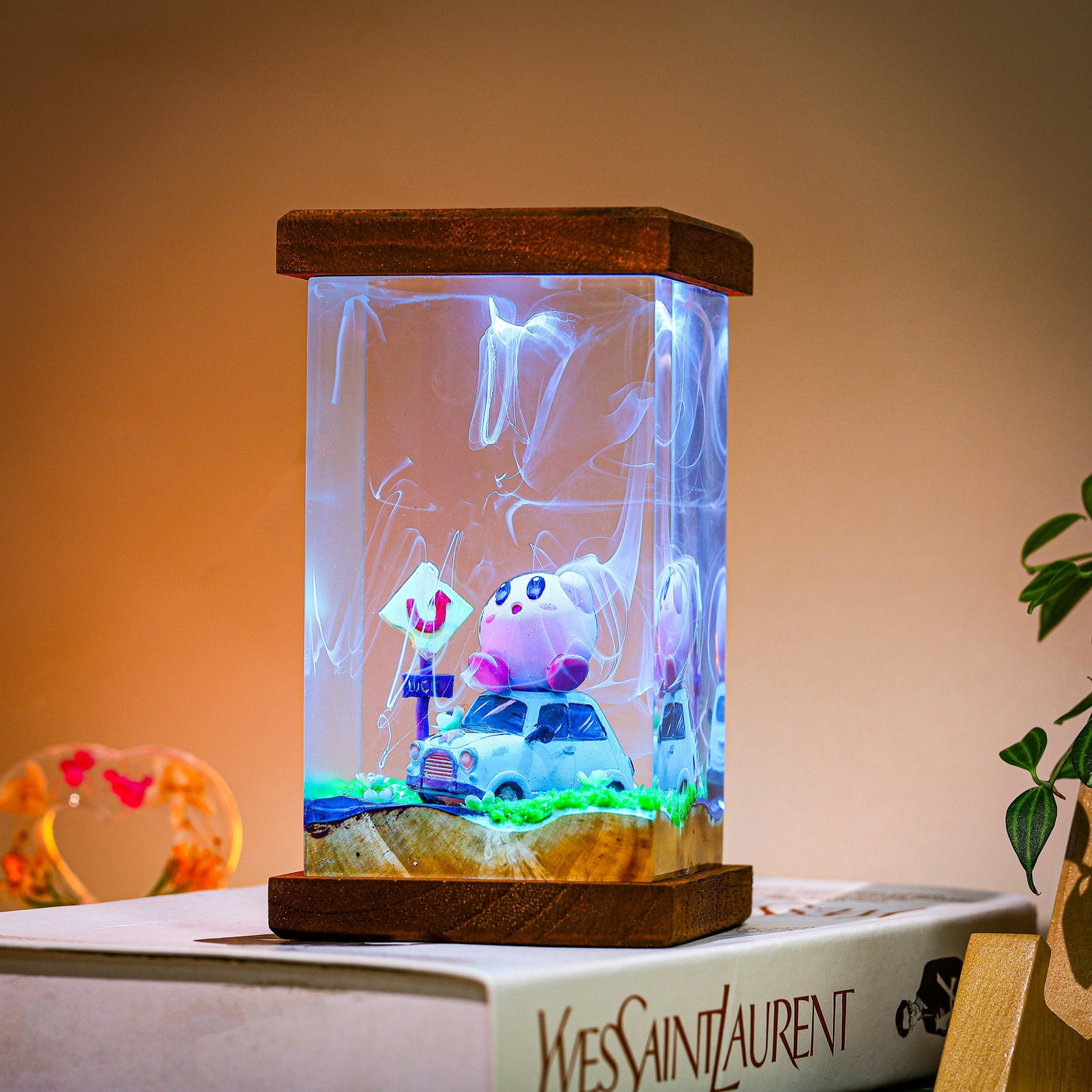 CUTE Kir.by Resin Lamp